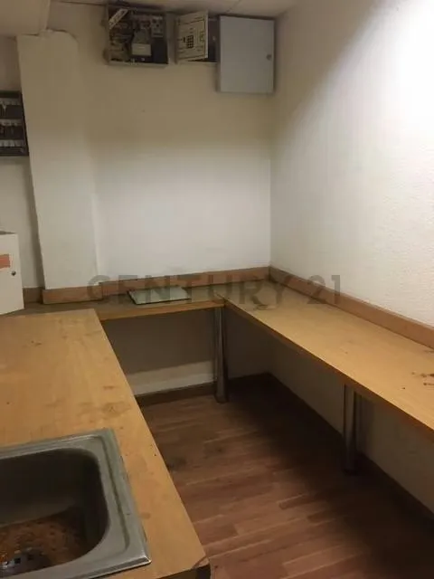 Excelente galpón en zona comercial de Chacao - 9