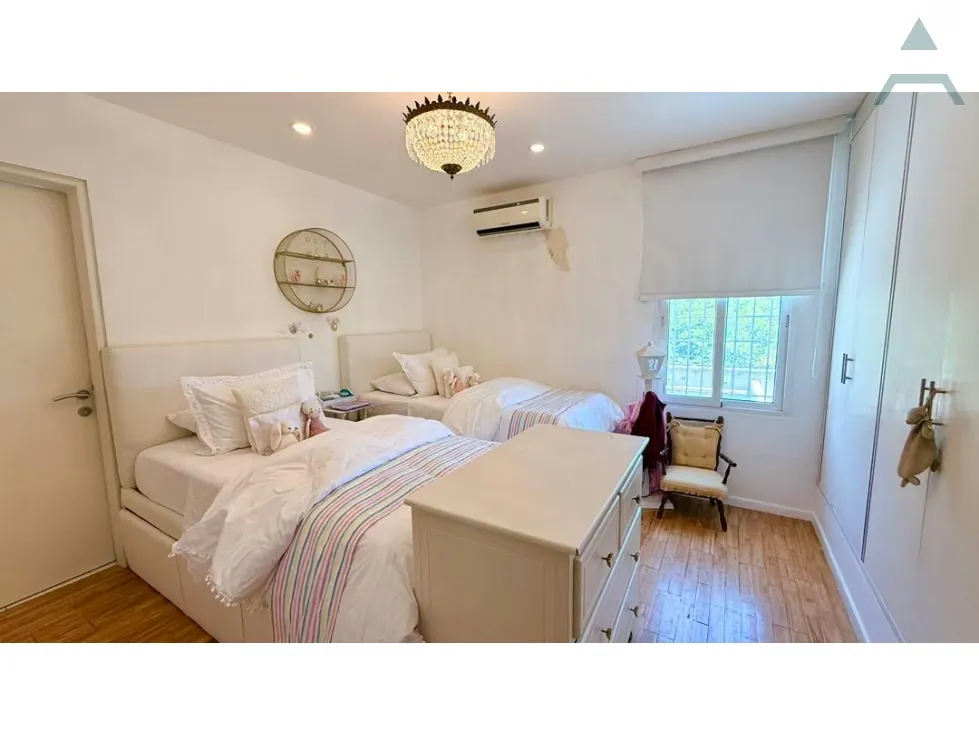 Se vende Apto 214m²+70m² de terraza 3h+s/4b+s/2p Lomas de Las Mercedes - 11