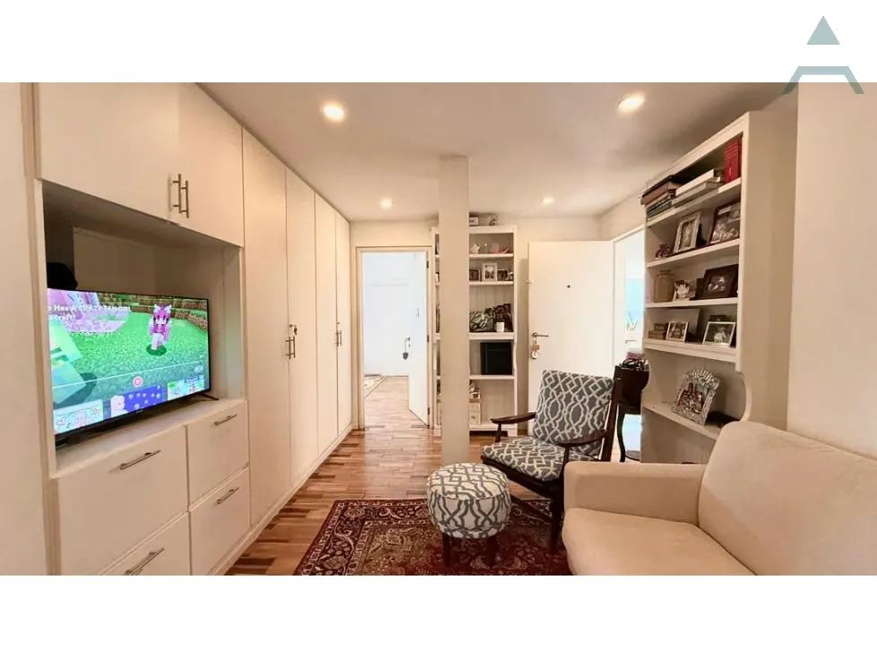 Se vende Apto 214m²+70m² de terraza 3h+s/4b+s/2p Lomas de Las Mercedes - 16