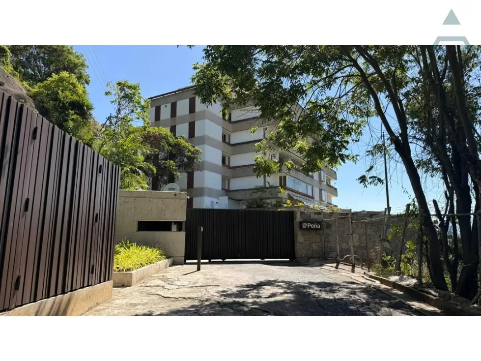 Se vende Apto 214m²+70m² de terraza 3h+s/4b+s/2p Lomas de Las Mercedes - 24