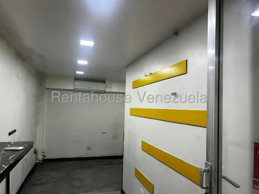 Local Comercial en Alquiler en Los Palos Grandes, Distrito Metropolitano - 5