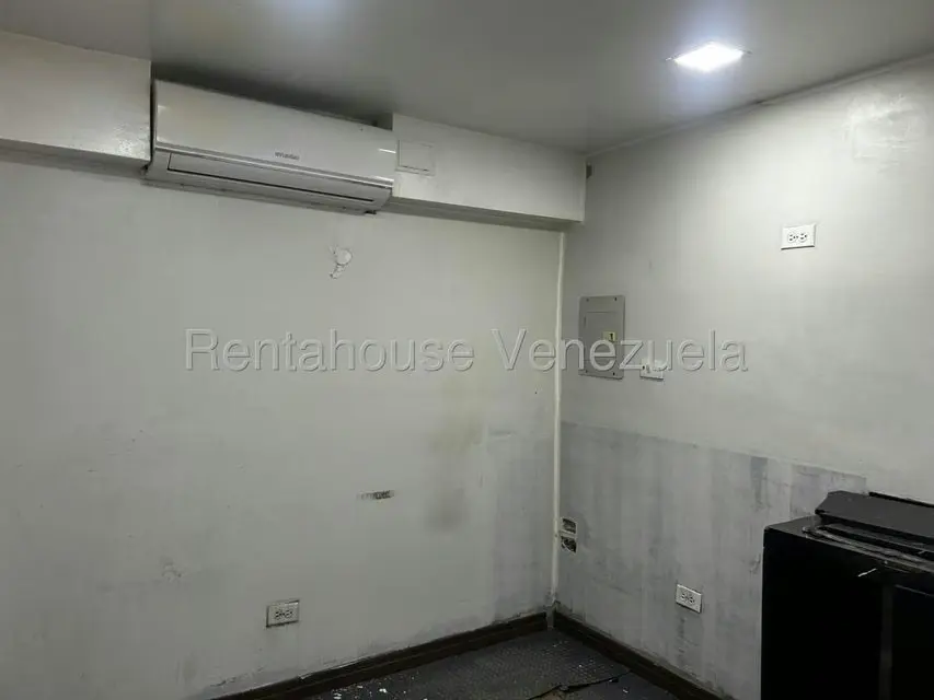 Local Comercial en Alquiler en Los Palos Grandes, Distrito Metropolitano - 7