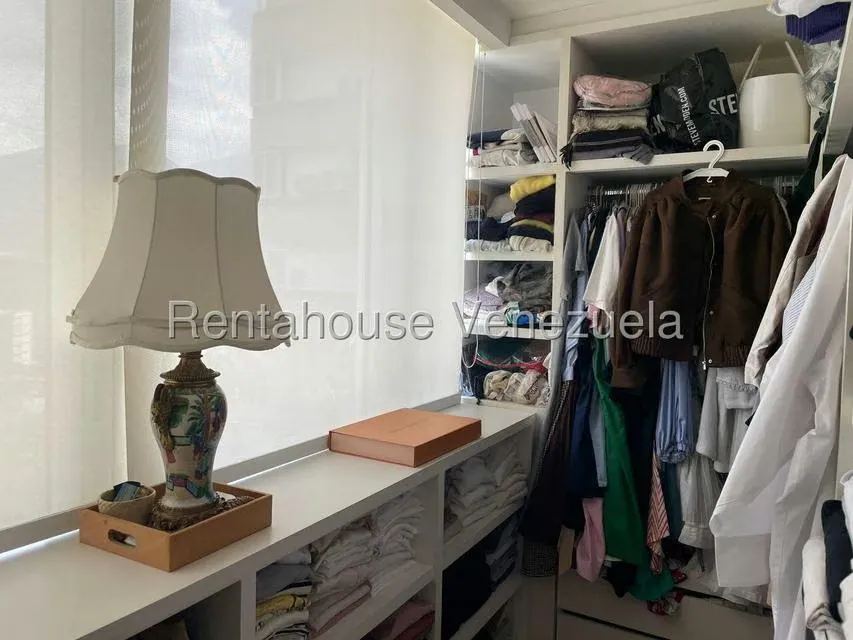 Apartamento (1 Nivel) en Venta en Lomas de Las Mercedes, Distrito Metropolitano - 32
