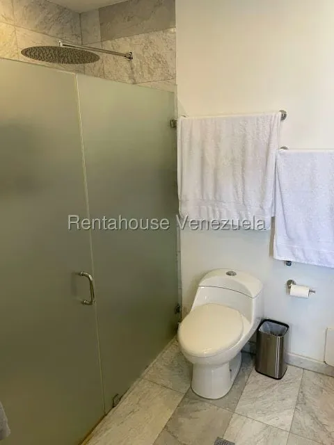 Apartamento (1 Nivel) en Venta en Lomas de Las Mercedes, Distrito Metropolitano - 34