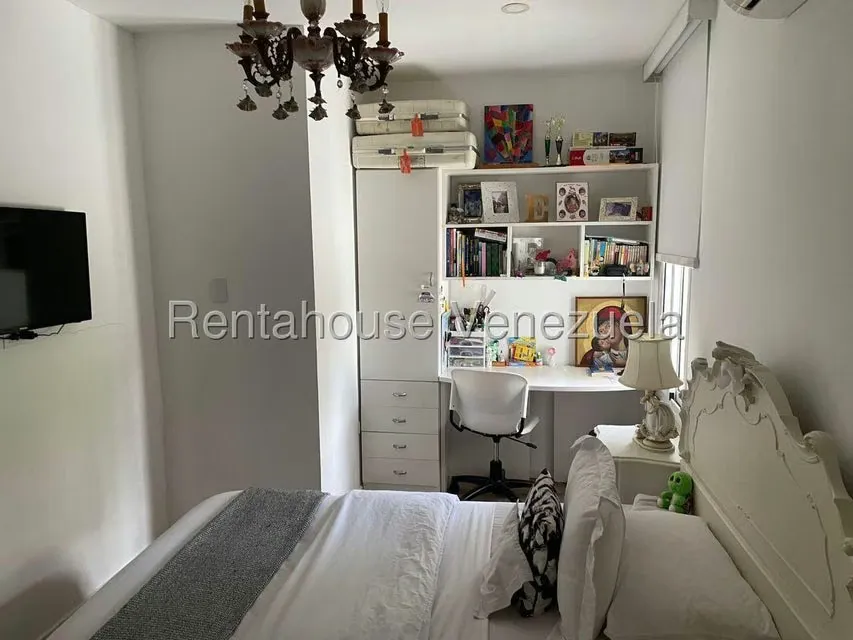Apartamento (1 Nivel) en Venta en Lomas de Las Mercedes, Distrito Metropolitano - 36