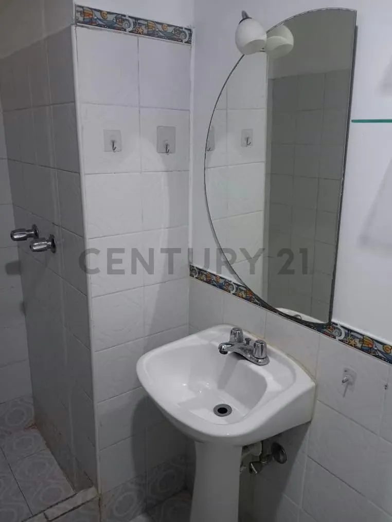 VENTA DE APARTAMENTO C.R BOSQUE DEL NEVERI NUEVA BARCELONA - 6