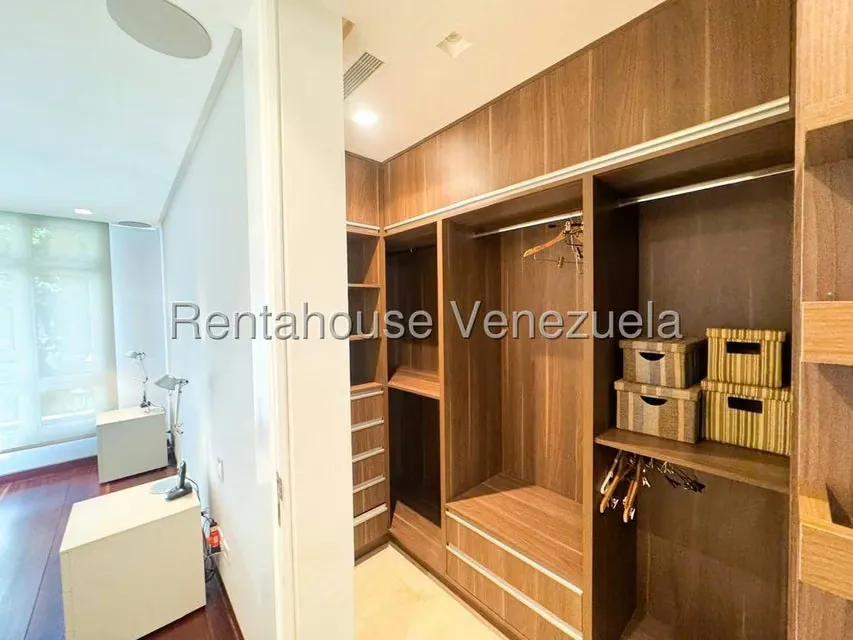 Apartamento (1 Nivel) en Venta en La Castellana, Distrito Metropolitano - 41