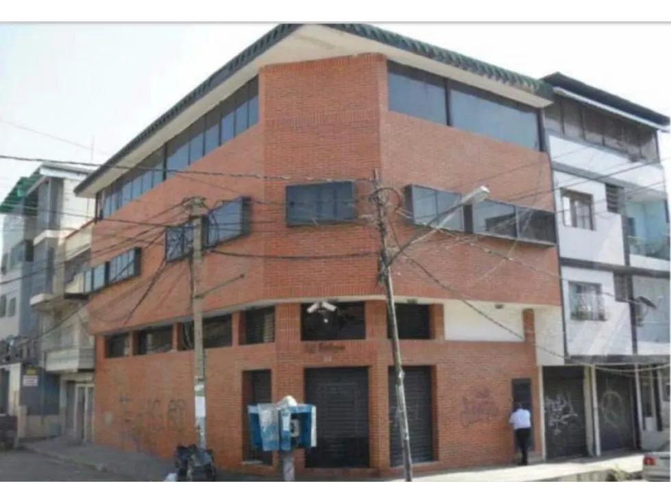 EDIFICIO EN CATIA CALLE PERÚ 4 NIVELES 529.93 M2