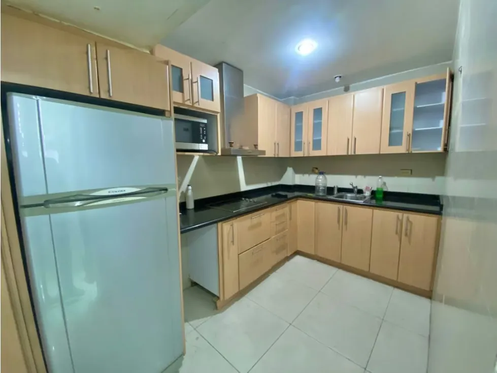 EDIFICIO EN CATIA CALLE PERÚ 4 NIVELES 529.93 M2 - 12