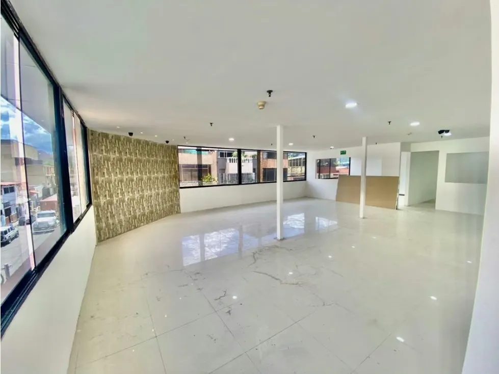 EDIFICIO EN CATIA CALLE PERÚ 4 NIVELES 529.93 M2 - 9