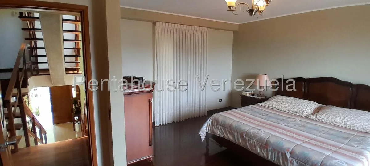 Casa (Multipes Niveles) en Venta en Alto Hatillo, Distrito Metropolitano - 34