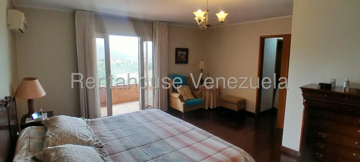 Casa (Multipes Niveles) en Venta en Alto Hatillo, Distrito Metropolitano - 35