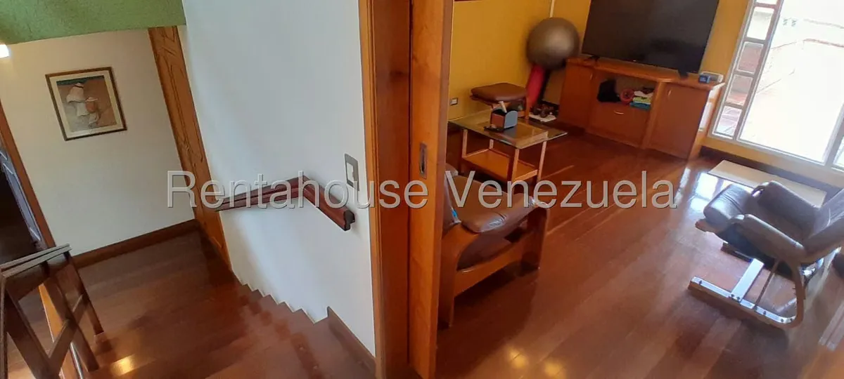 Casa (Multipes Niveles) en Venta en Alto Hatillo, Distrito Metropolitano - 44