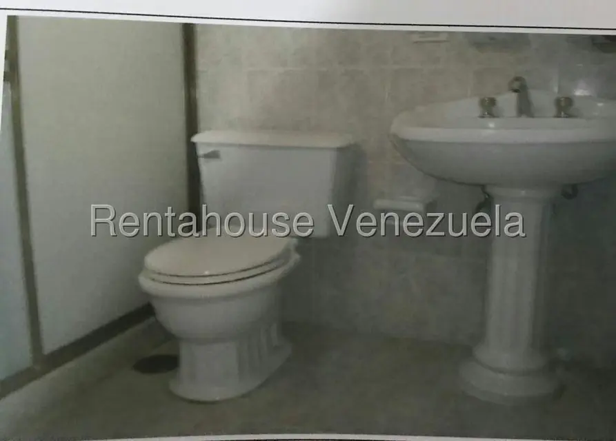 Casa (Duplex) en Venta en El Otro Lado, Trujillo - 17