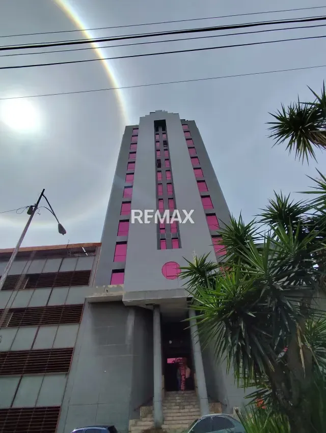VENDO OFICINA EN TORRE SEGUROS LOS ANDES, AVENIDA MIRANDA