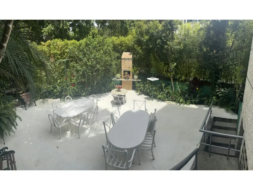 Se VENDE TH-414m²-4H+3B+1HS+1BS+4P+Vig-La Boyera-MG - 19