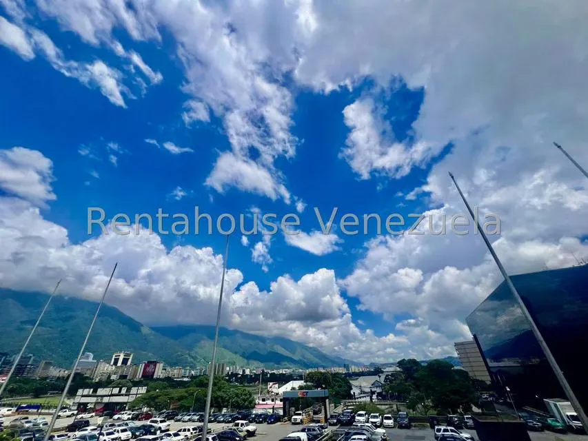 Apartamento (1 Nivel) en Venta en Chuao, Distrito Metropolitano - 14