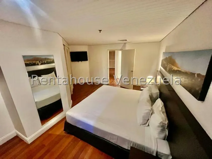 Apartamento (1 Nivel) en Venta en Chuao, Distrito Metropolitano - 9