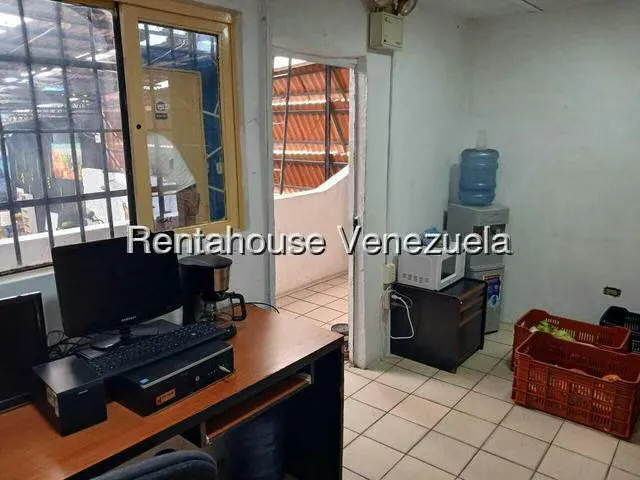 Local Comercial en Venta en Parroquia La Candelaria, Distrito Metropolitano - 11