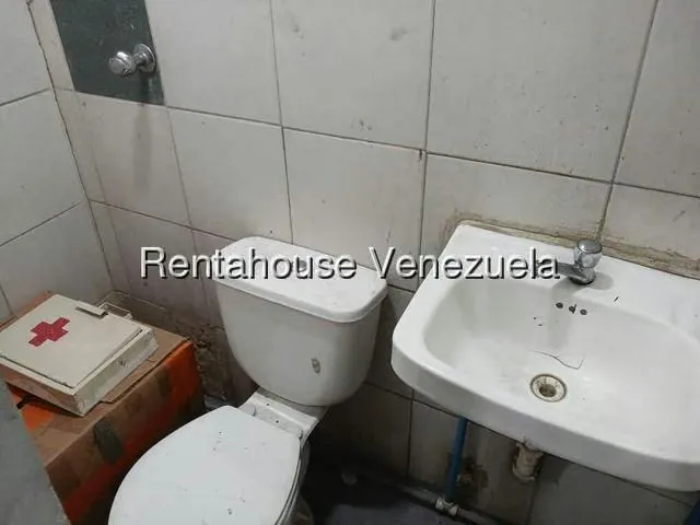Local Comercial en Venta en Parroquia La Candelaria, Distrito Metropolitano - 8