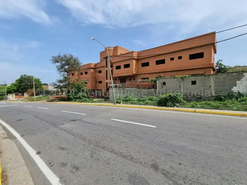 Edificio en Venta en Weekend, Vargas