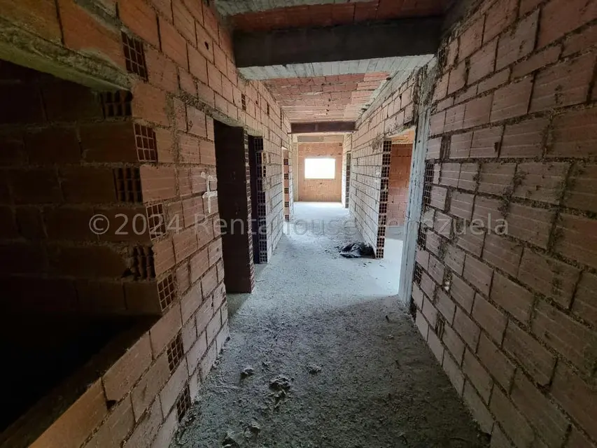 Edificio en Venta en Weekend, Vargas - 15