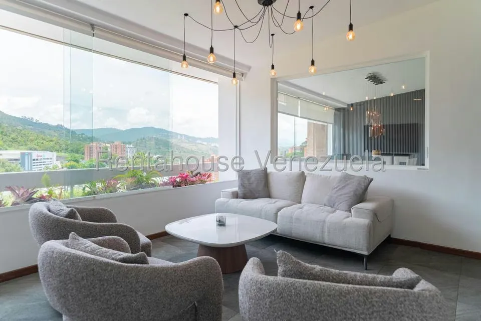 Apartamento (Duplex) en Venta en Las Esmeraldas, Distrito Metropolitano - 26