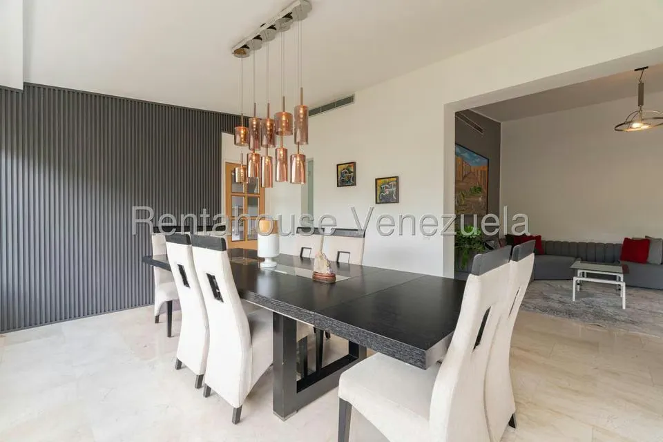 Apartamento (Duplex) en Venta en Las Esmeraldas, Distrito Metropolitano - 5