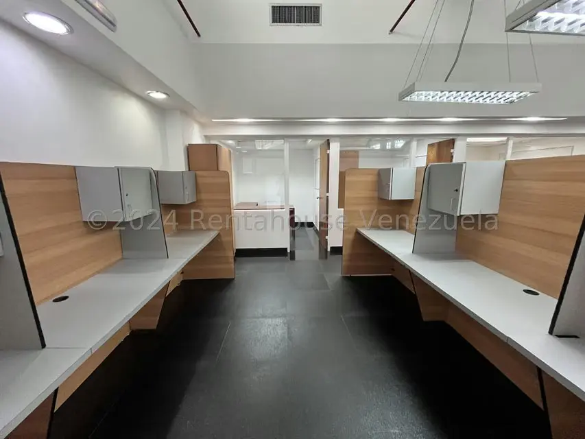 Oficina en Venta en Los Dos Caminos, Distrito Metropolitano - 12