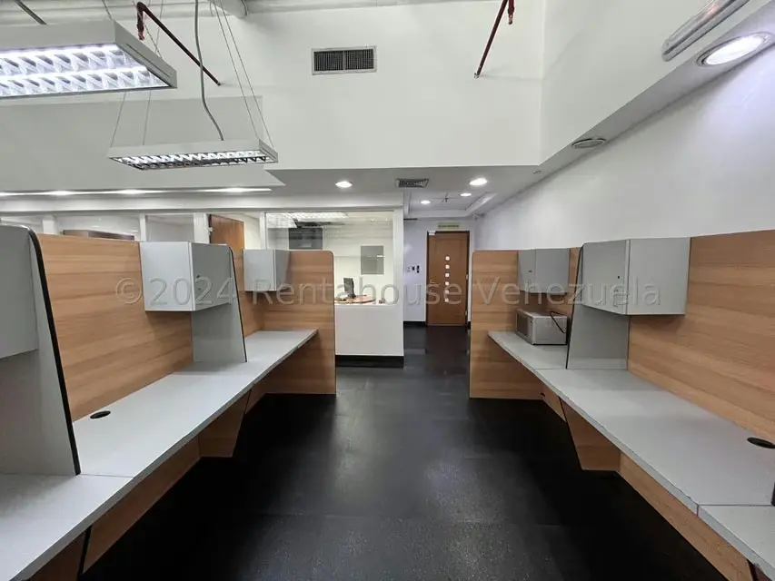Oficina en Venta en Los Dos Caminos, Distrito Metropolitano - 3