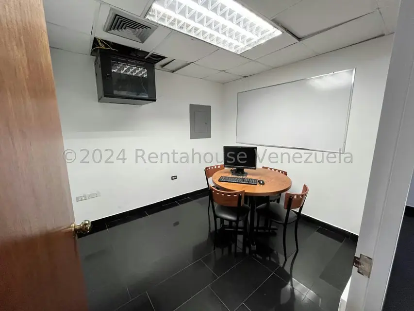 Oficina en Venta en Los Dos Caminos, Distrito Metropolitano - 5