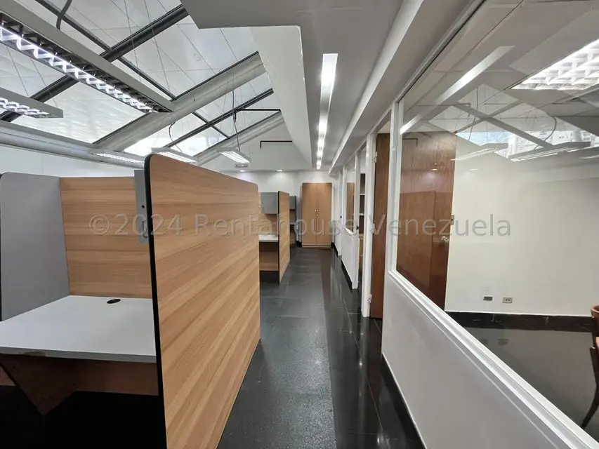 Oficina en Venta en Los Dos Caminos, Distrito Metropolitano - 6
