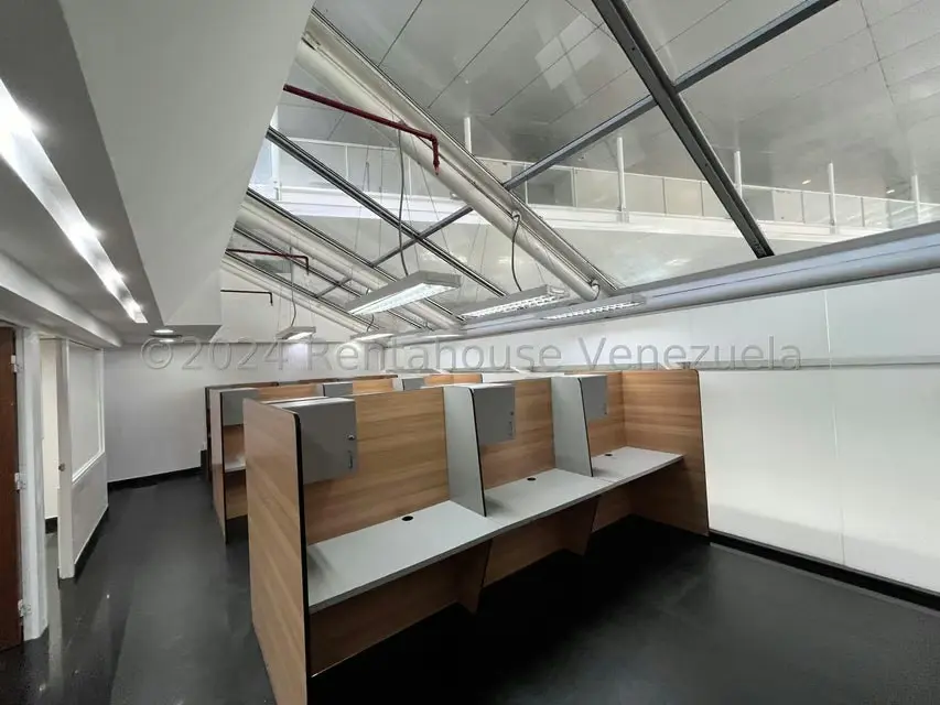 Oficina en Venta en Los Dos Caminos, Distrito Metropolitano - 9