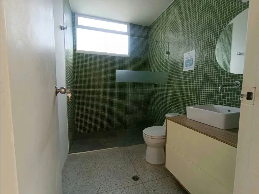 Apartamento en Alquiler en Los Palos Grandes, para estudio creativo. - 16