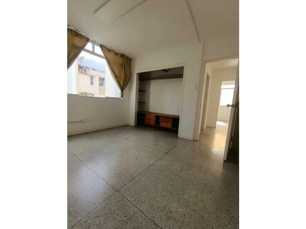 Apartamento en Alquiler en Los Palos Grandes, para estudio creativo. - 17