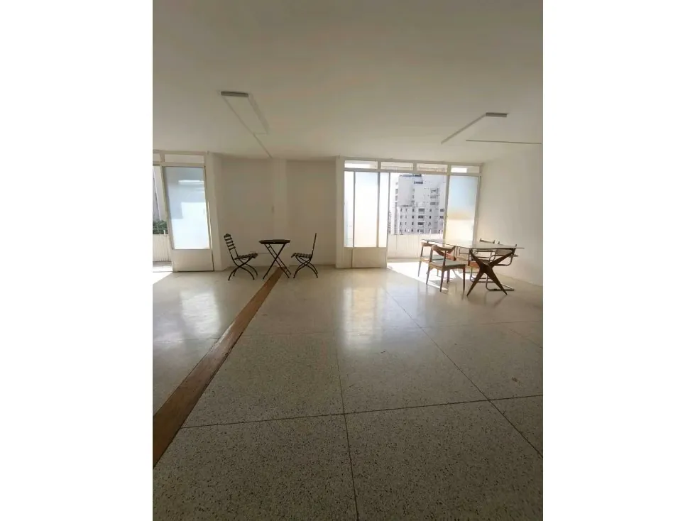 Apartamento en Alquiler en Los Palos Grandes, para estudio creativo. - 19