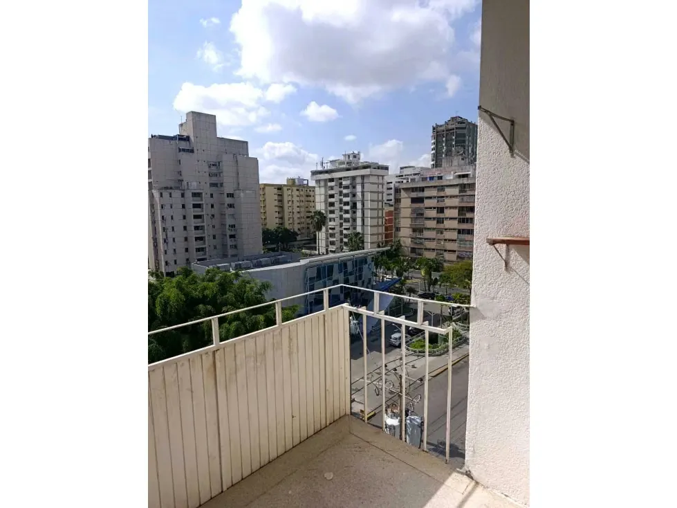 Apartamento en Alquiler en Los Palos Grandes, para estudio creativo. - 25