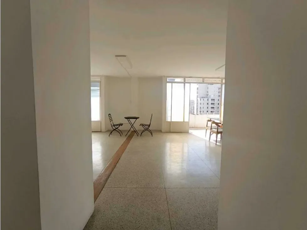 Apartamento en Alquiler en Los Palos Grandes, para estudio creativo. - 3