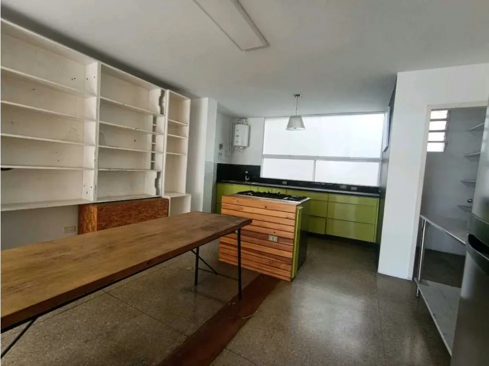 Apartamento en Alquiler en Los Palos Grandes, para estudio creativo. - 9