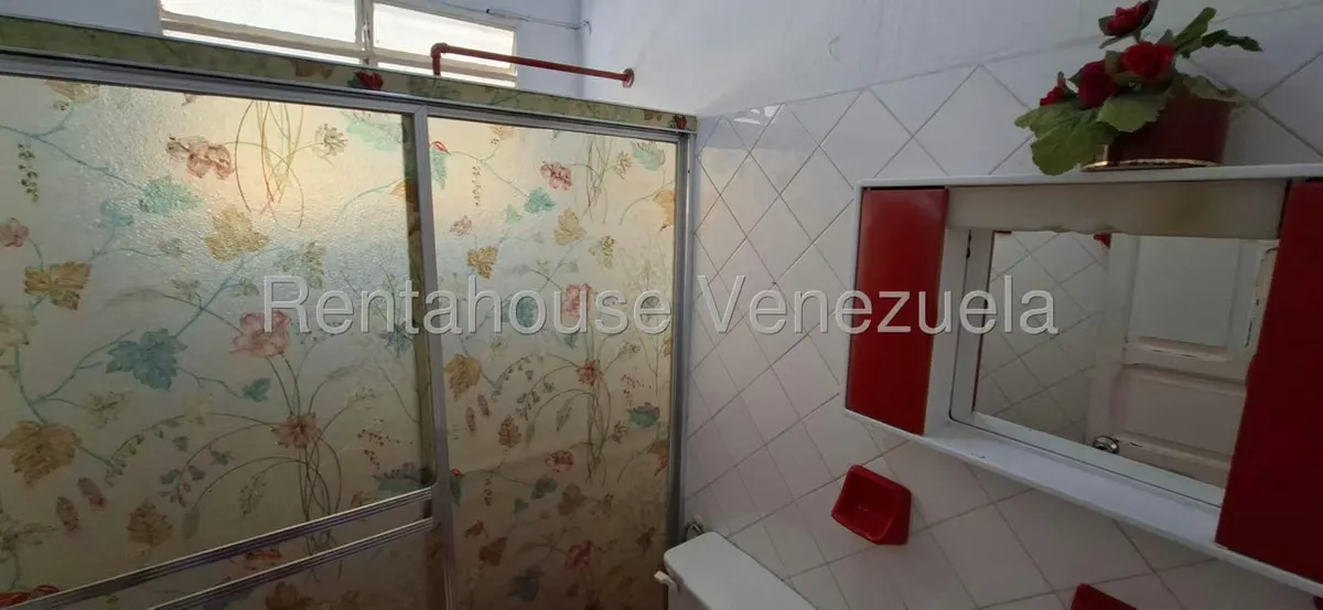Casa (1 Nivel) en Venta en Avenida 16 de Septiembre, Merida - 11