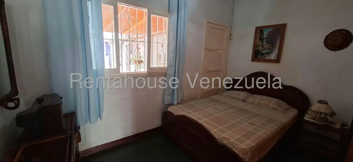 Casa (1 Nivel) en Venta en Avenida 16 de Septiembre, Merida - 14