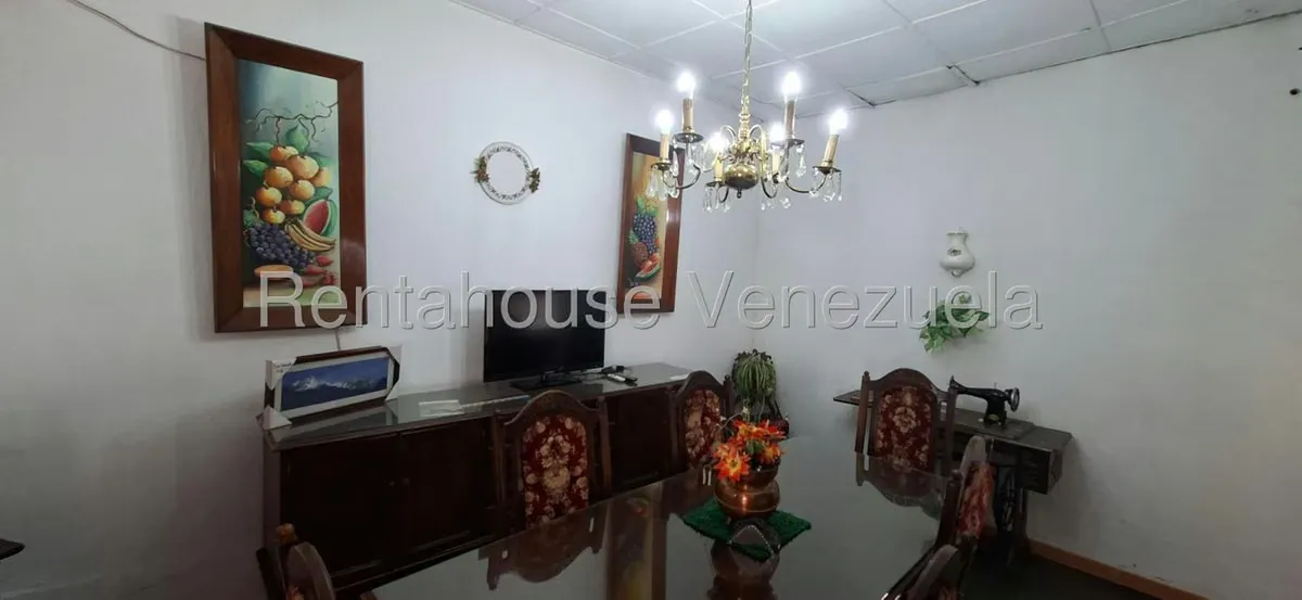 Casa (1 Nivel) en Venta en Avenida 16 de Septiembre, Merida - 15