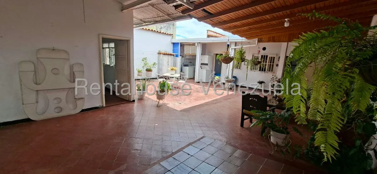 Casa (1 Nivel) en Venta en Avenida 16 de Septiembre, Merida - 29