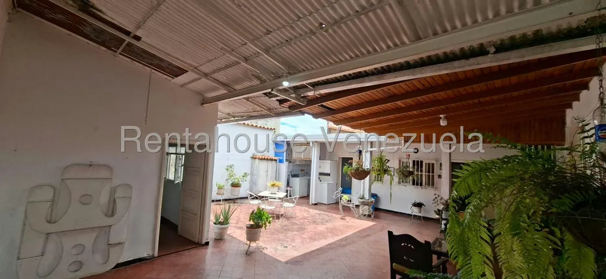 Casa (1 Nivel) en Venta en Avenida 16 de Septiembre, Merida - 30