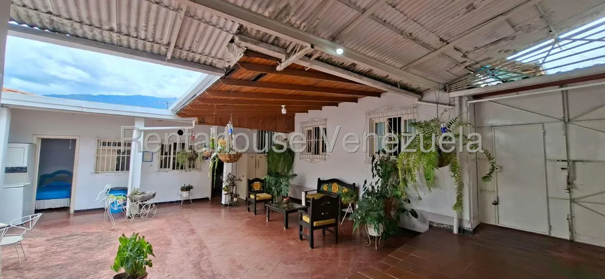 Casa (1 Nivel) en Venta en Avenida 16 de Septiembre, Merida - 38