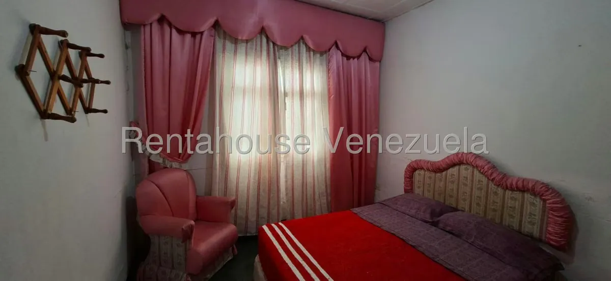 Casa (1 Nivel) en Venta en Avenida 16 de Septiembre, Merida - 9