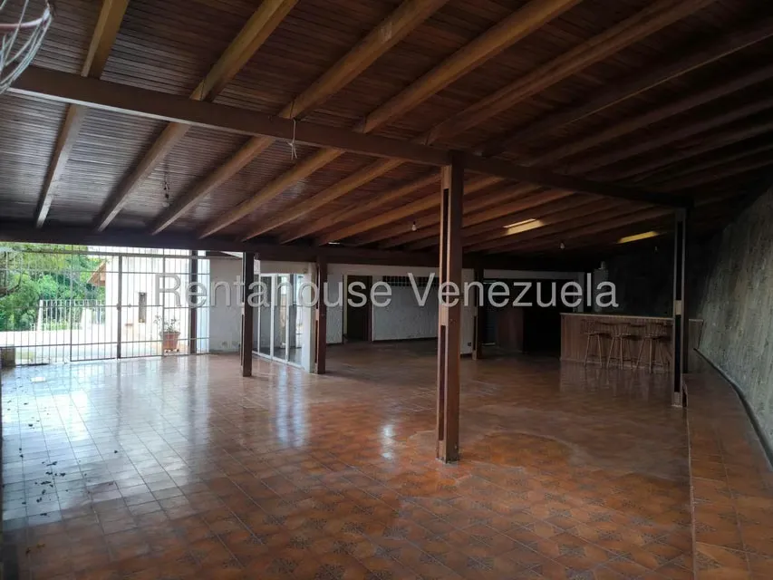 Casa (Multipes Niveles) en Venta en Cumbres de Curumo, Distrito Metropolitano - 29