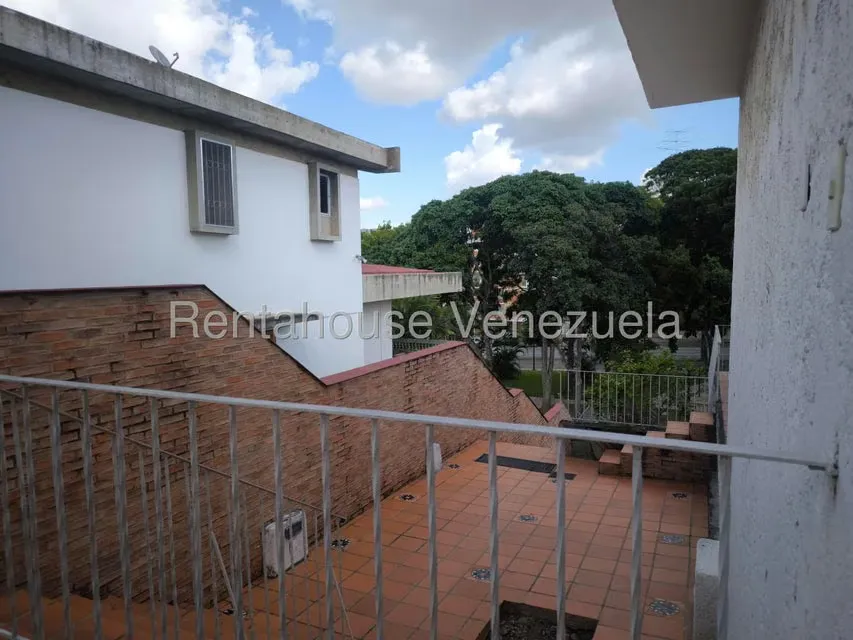 Casa (Multipes Niveles) en Venta en Cumbres de Curumo, Distrito Metropolitano - 37