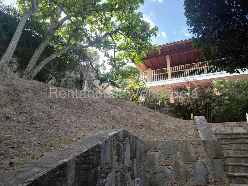 Casa (Multipes Niveles) en Venta en Cumbres de Curumo, Distrito Metropolitano - 4