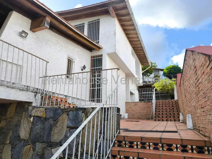 Casa (Multipes Niveles) en Venta en Cumbres de Curumo, Distrito Metropolitano - 62